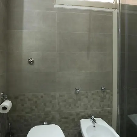 2 Passi A Oda ve Kahvaltı