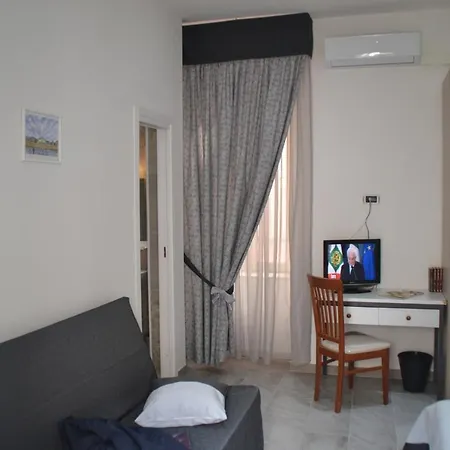 2 Passi A 3* Nápoly